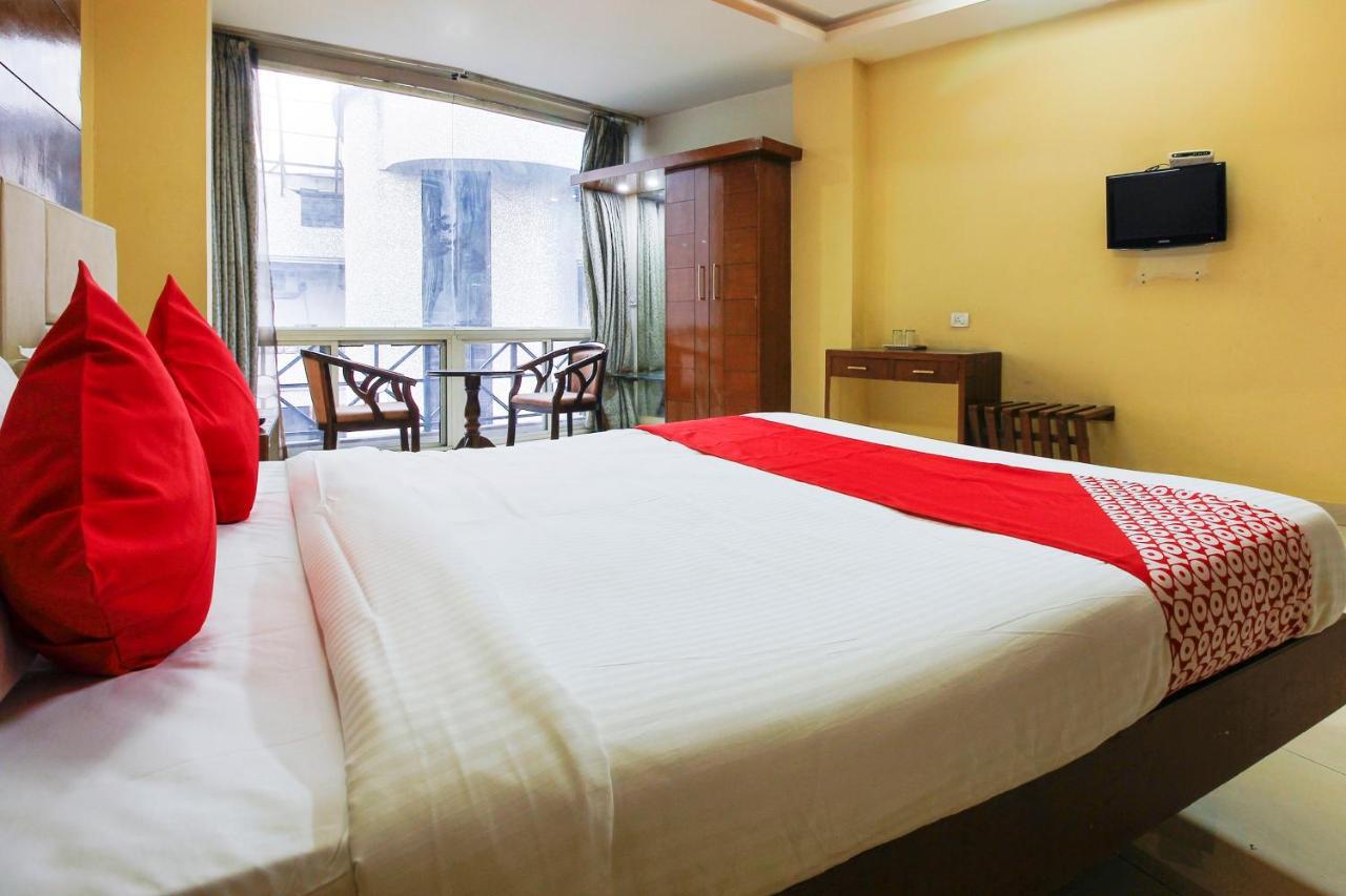 Oyo Hotel Metro International Near Lb Stadium Hyderabad Exterior photo